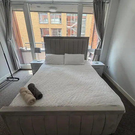 2 Bedroom 8 都柏林
